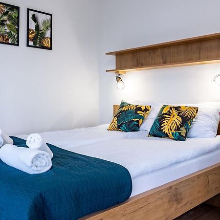 Rajska Polana Domki Premium ,Na Odludziu Z Prywatna Balia Z Jacuzzi I Sauna ,Cisza,Rowery Elektryczne,Gory,Astroprzygoda,- Adrspach, Skalne Miasto, Zamek Ksiaz,Andrzejowka,Karpacz, Sniezka,Janskie Laznie,Pec Mieroszow Eksteriør bilde