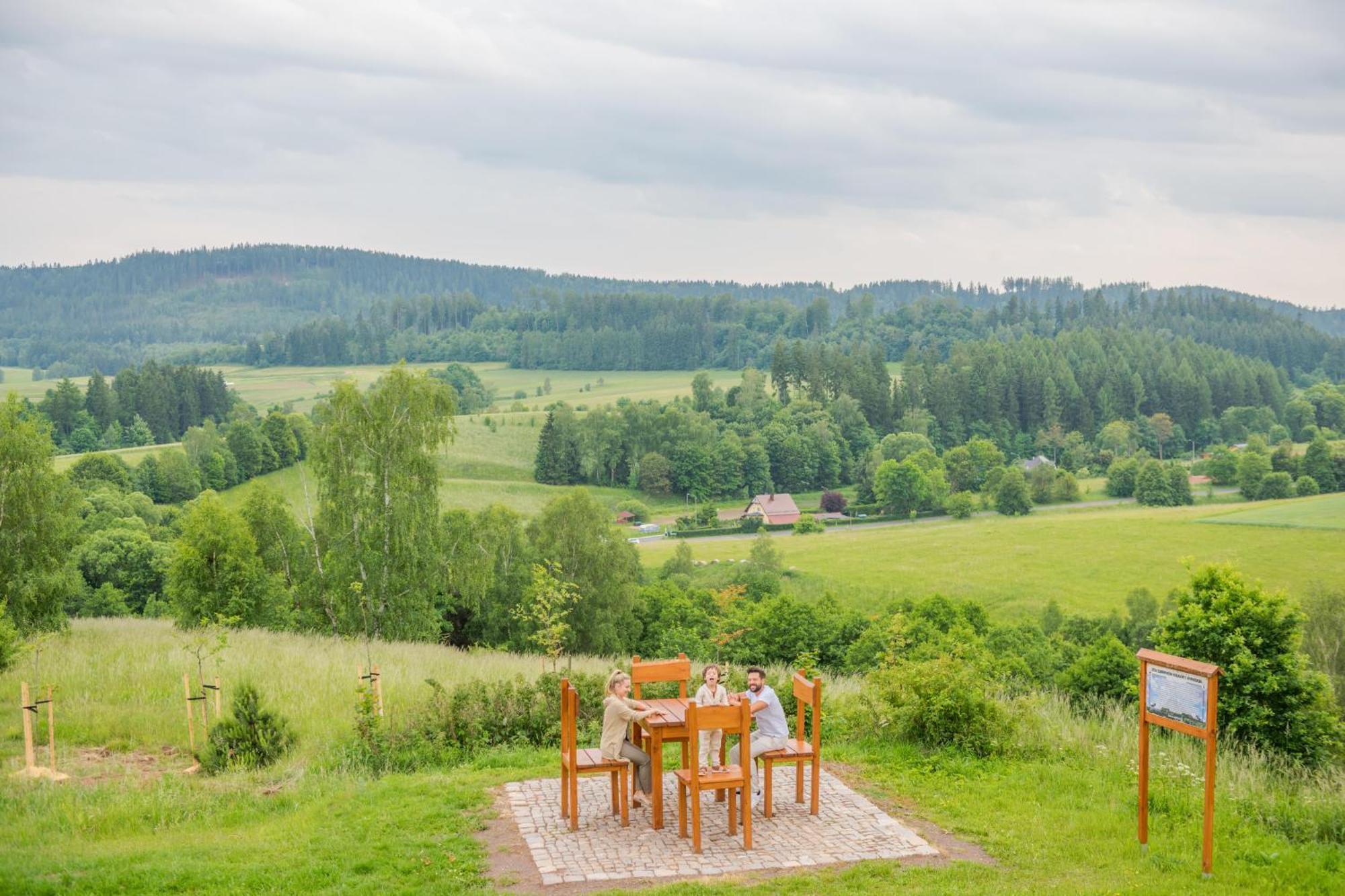 Rajska Polana Domki Premium ,Na Odludziu Z Prywatna Balia Z Jacuzzi I Sauna ,Cisza,Rowery Elektryczne,Gory,Astroprzygoda,- Adrspach, Skalne Miasto, Zamek Ksiaz,Andrzejowka,Karpacz, Sniezka,Janskie Laznie,Pec Mieroszow Eksteriør bilde