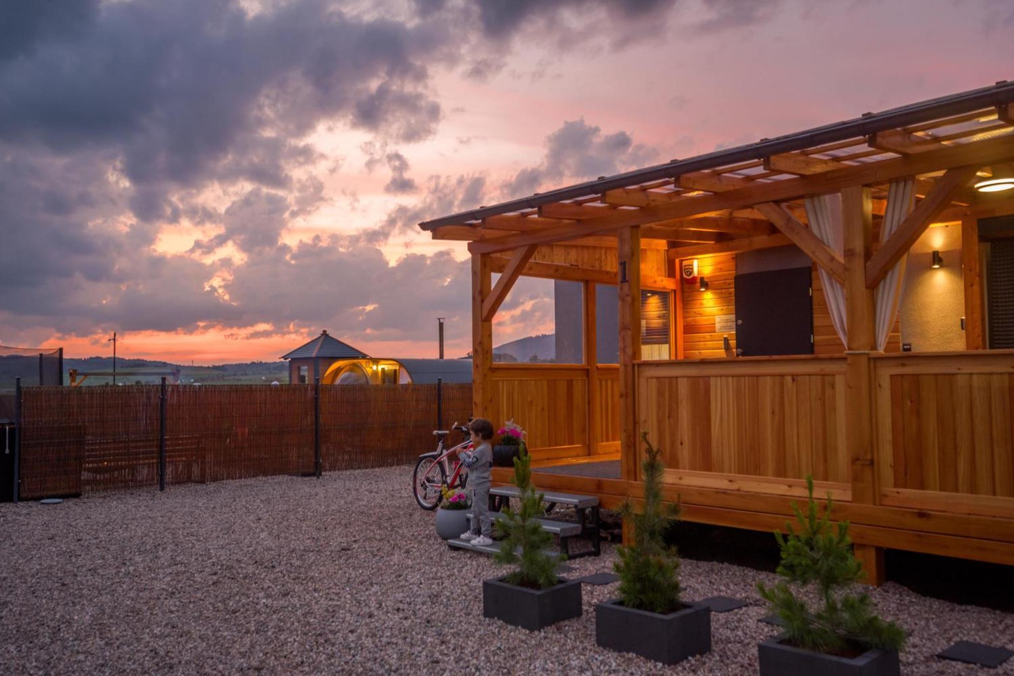 Rajska Polana Domki Premium ,Na Odludziu Z Prywatna Balia Z Jacuzzi I Sauna ,Cisza,Rowery Elektryczne,Gory,Astroprzygoda,- Adrspach, Skalne Miasto, Zamek Ksiaz,Andrzejowka,Karpacz, Sniezka,Janskie Laznie,Pec Mieroszow Eksteriør bilde